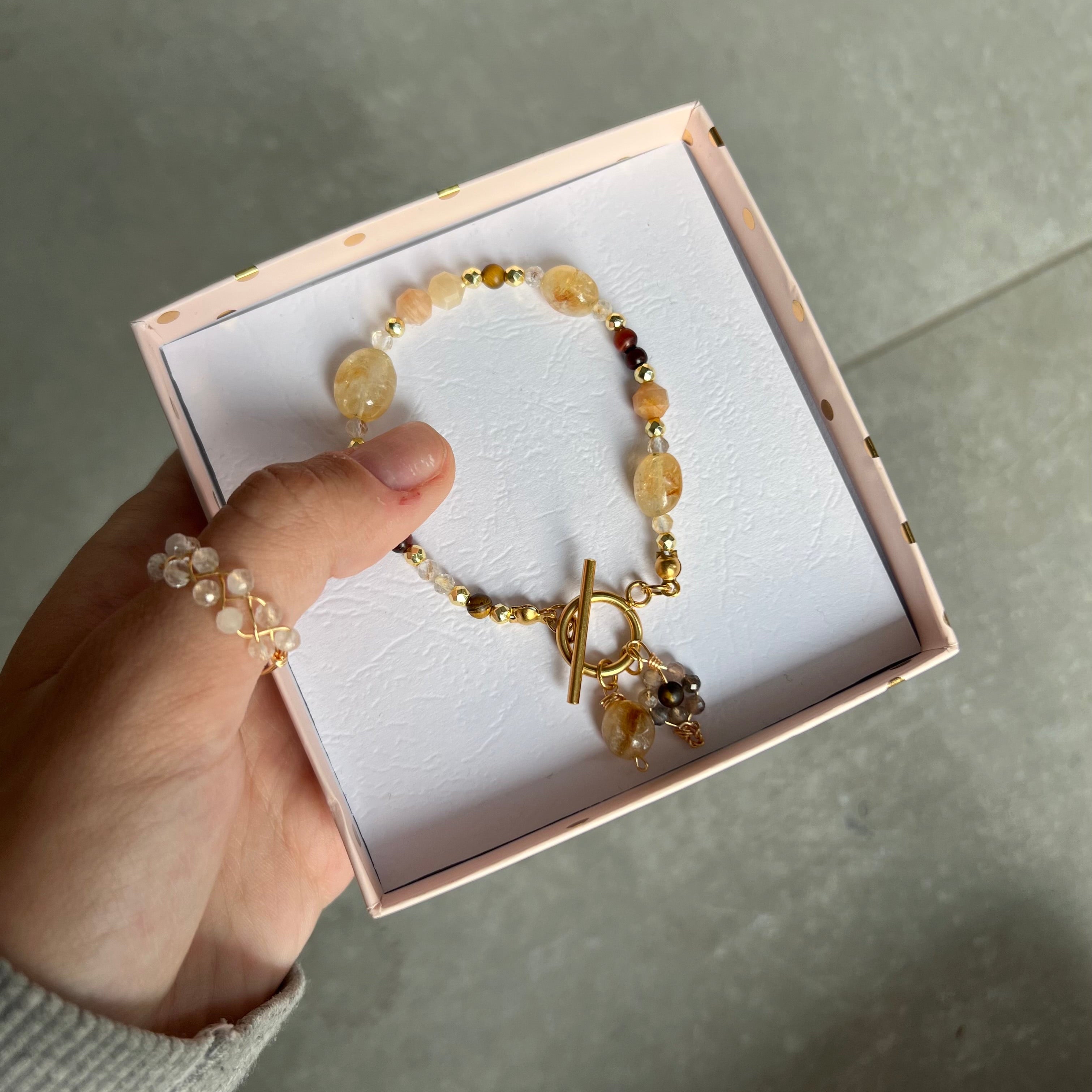 Bransoletka z Cytrynem na pieniądze i sukces zawodowy – Talizman Obfitości z zapięciem Toggle