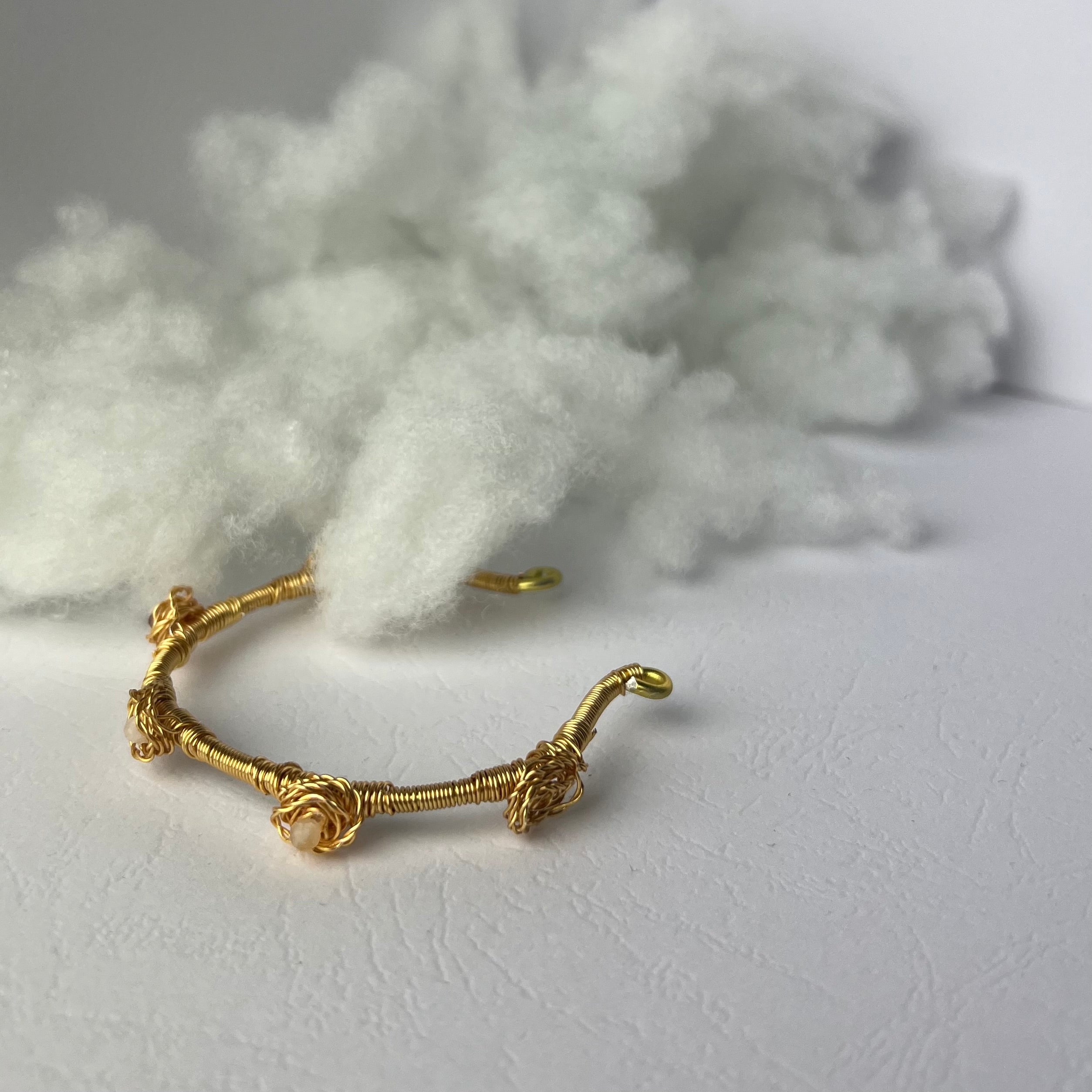 Talizman Obfitości i Pasji – Złota Bransoletka z Kamieniami Naturalnymi Rubin, Cytryn i Kryształ Górski