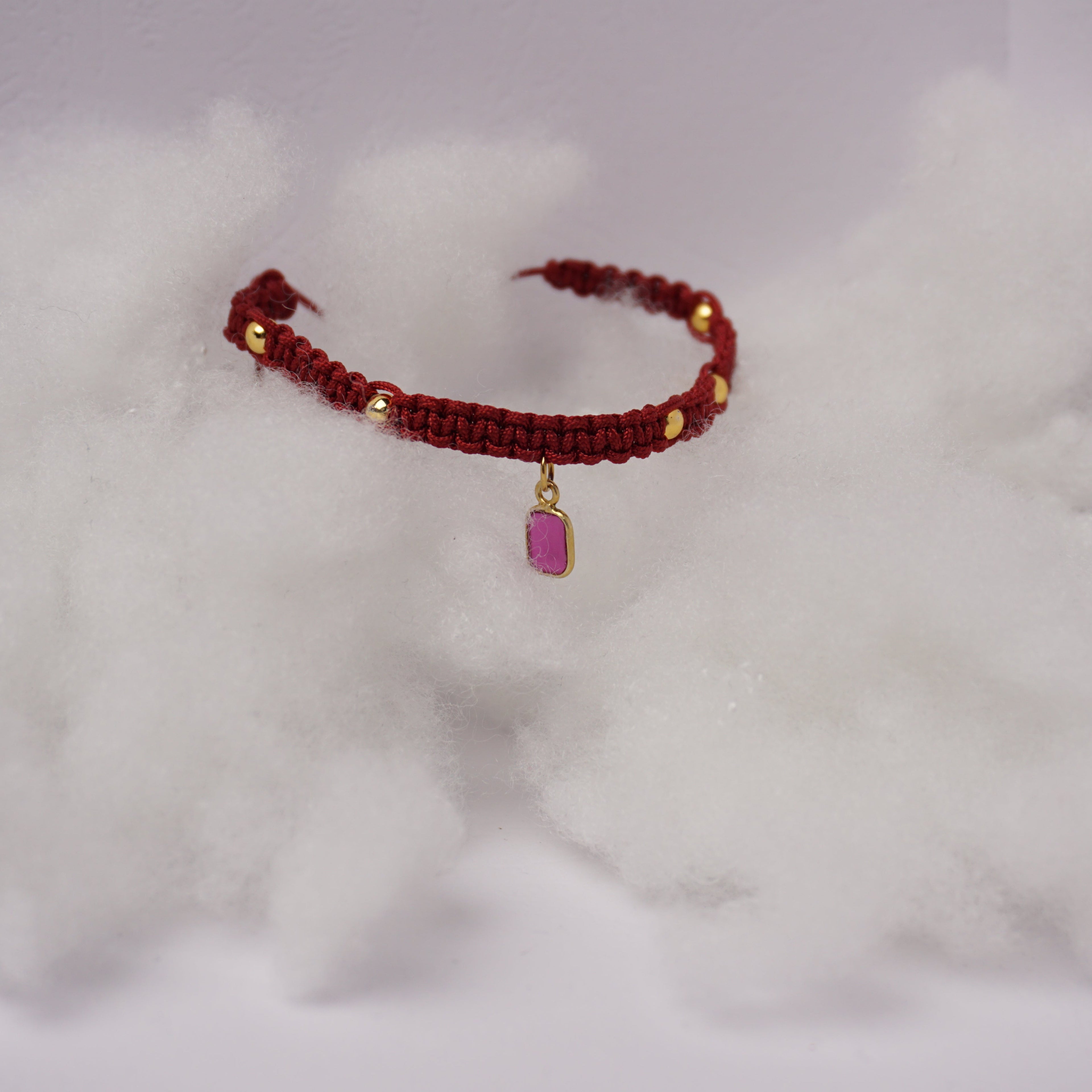 Bransoletka sznurkowa- Rubin