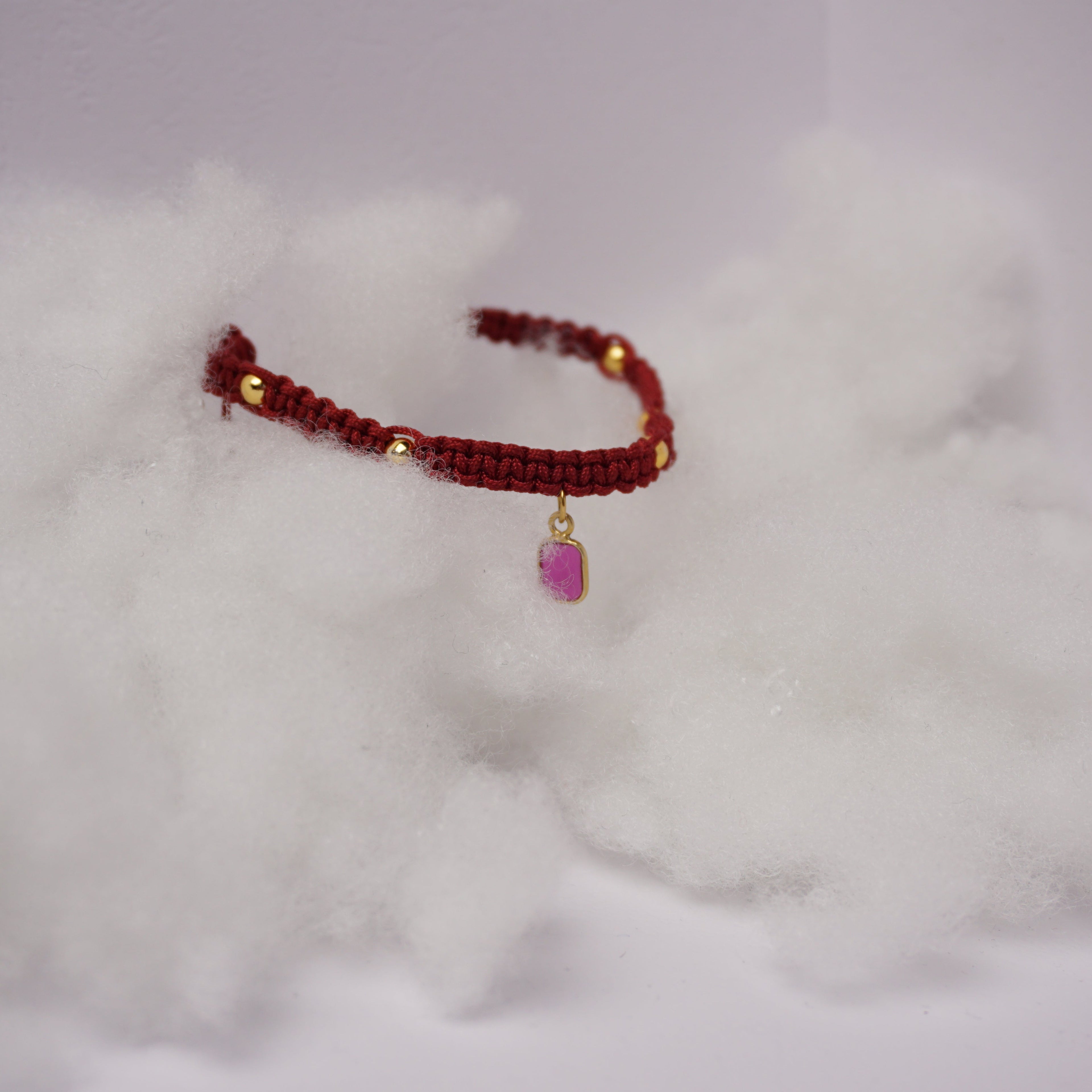 Bransoletka sznurkowa- Rubin