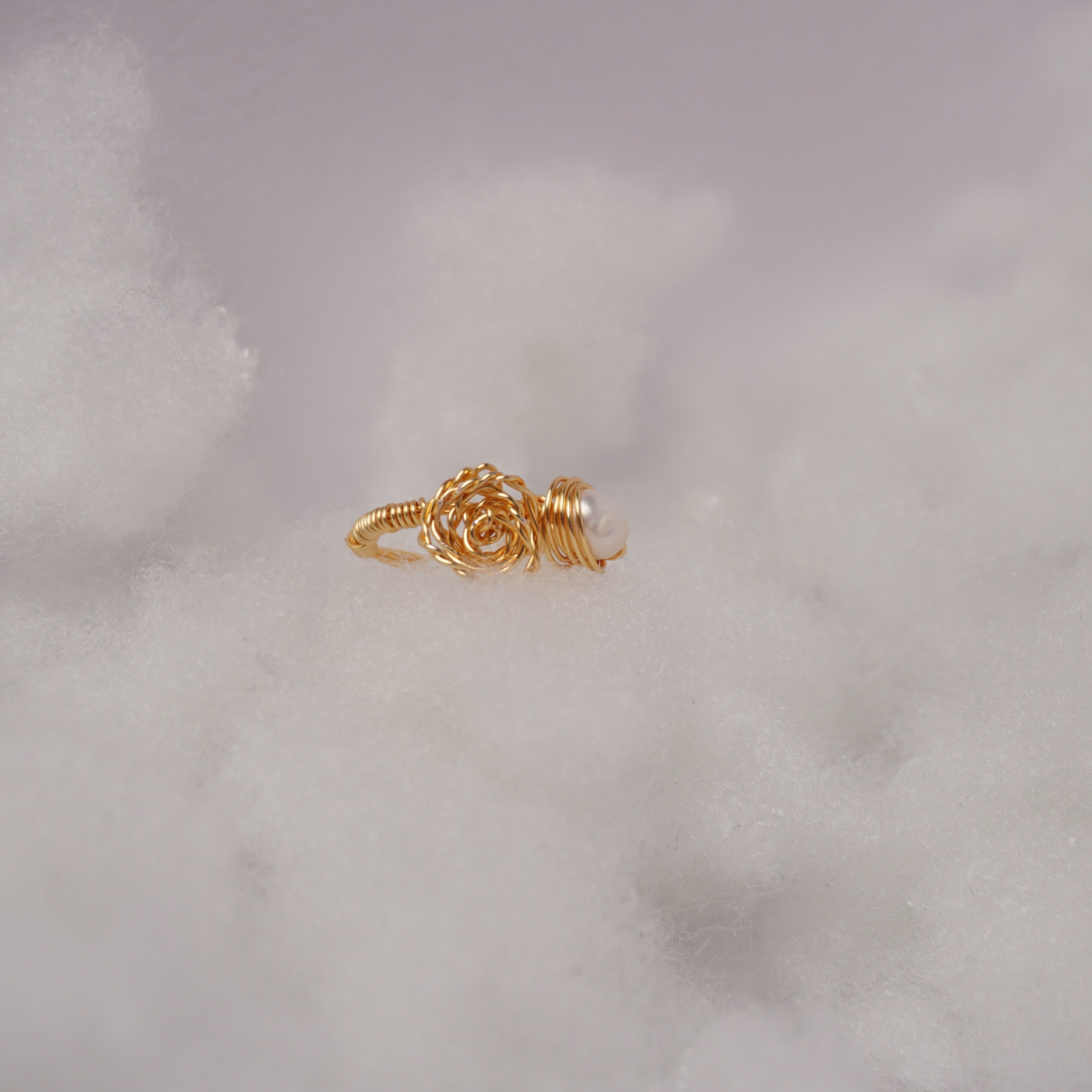 Pierścionek ,,ROSA'' Perła
