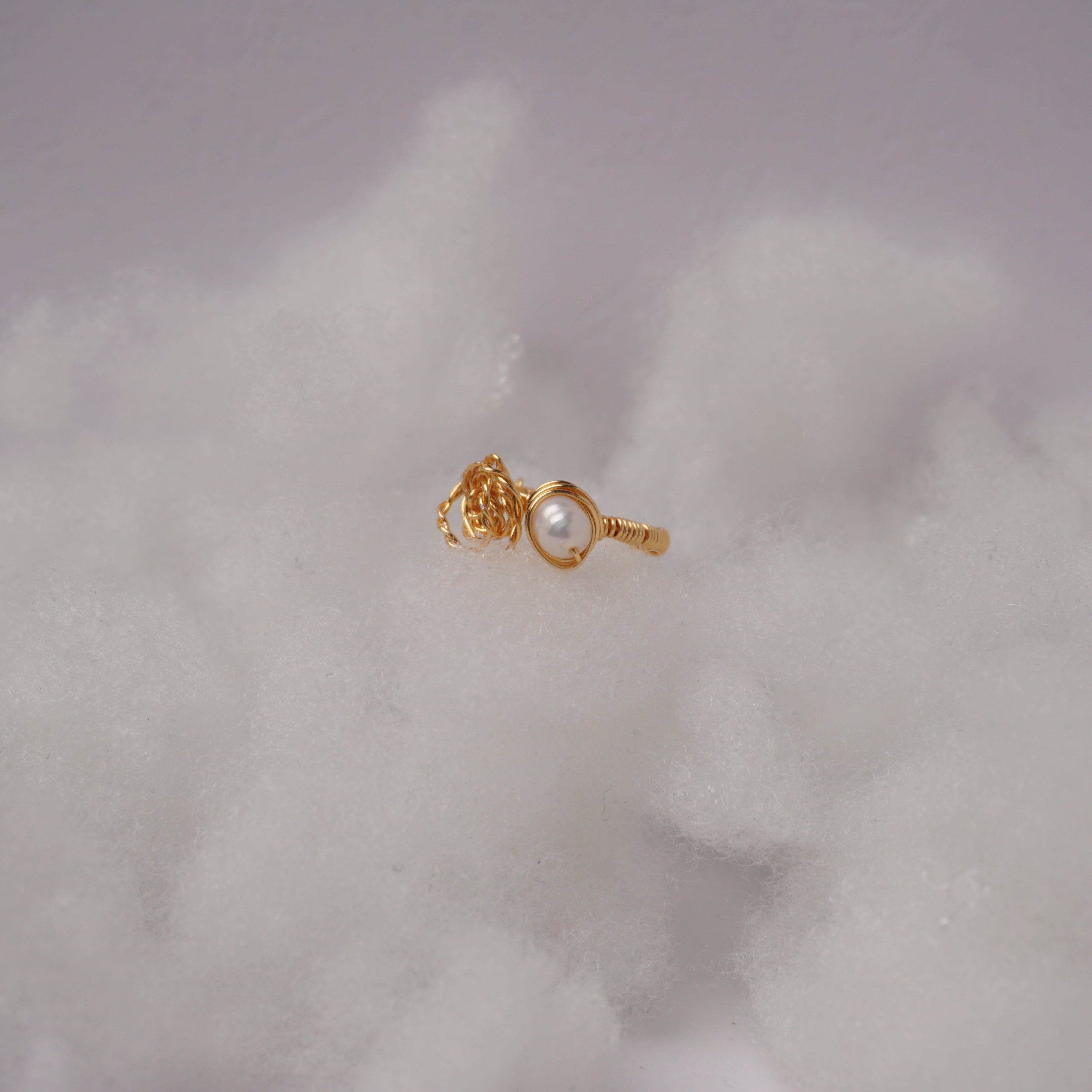 Pierścionek ,,ROSA'' Perła